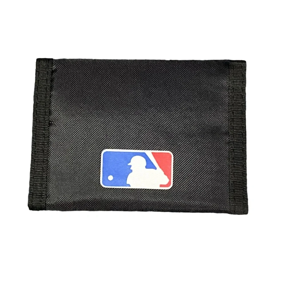 Official MLB Yankees Nylon Tri-fold Wallet. NWOT